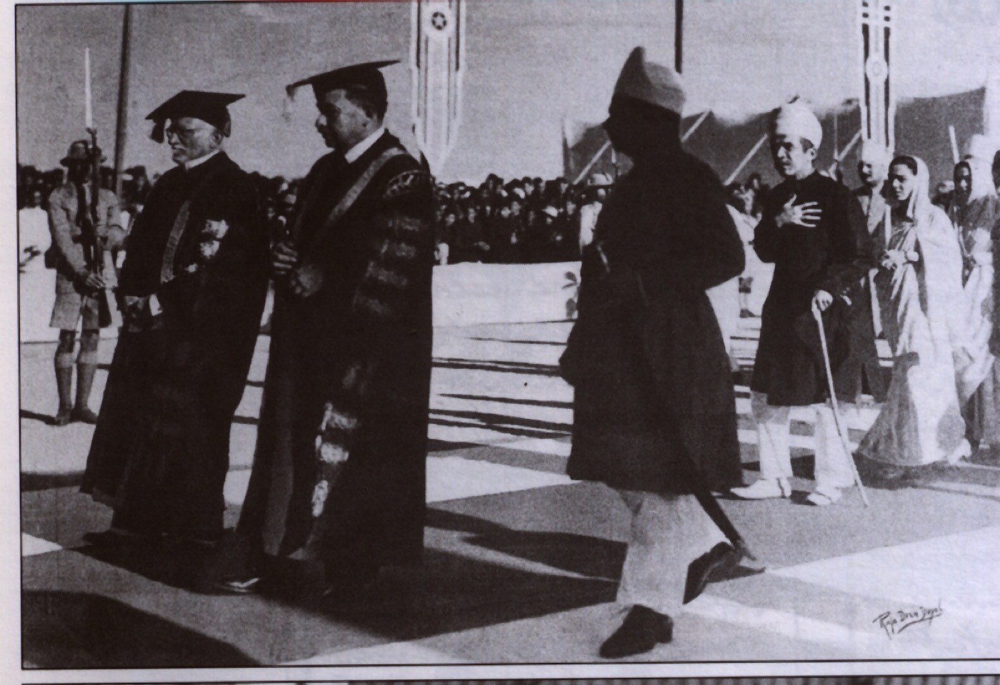 Hydari, the Vice-Chancellor, at the inauguration of the Arts College building, Osmania University, 1937